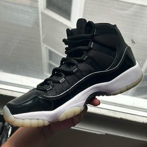 Air Jordan 11 OG Grade school